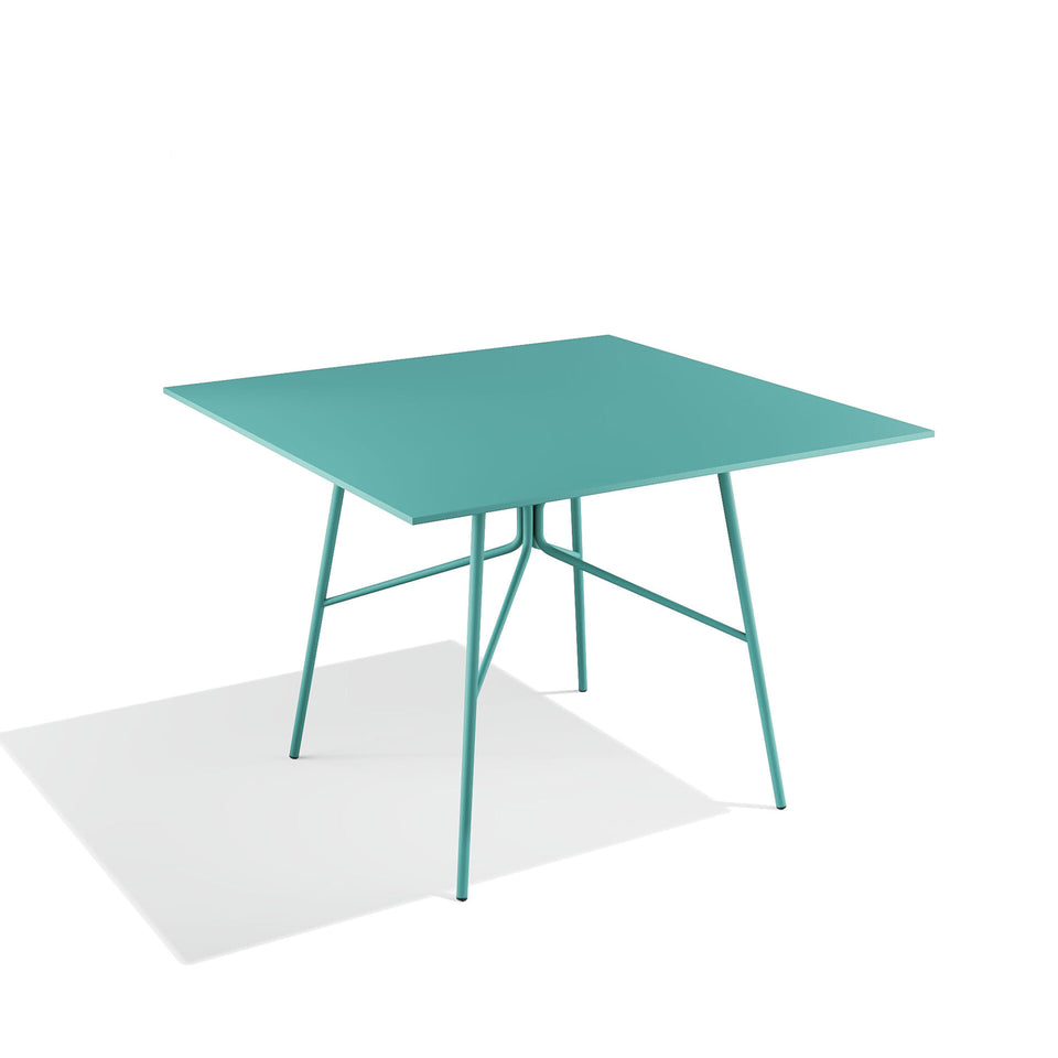 outdoor table - additional view 8