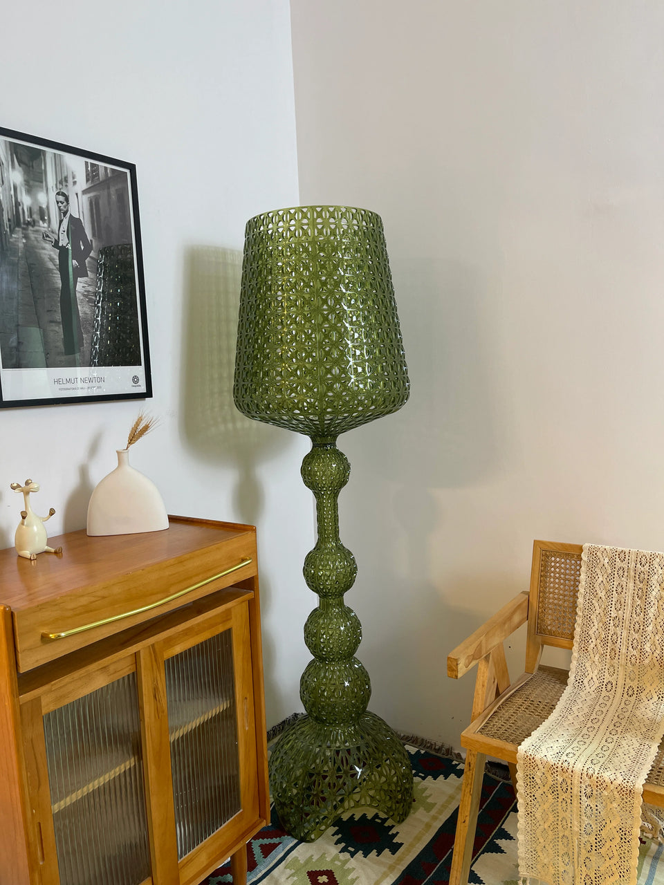 Simple Kabuki Acrylic Floor Lamp