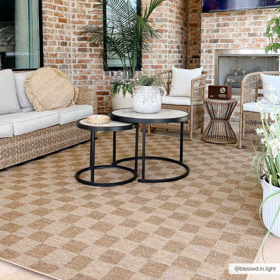 Kuval Checkered Brown Outdoor Rug