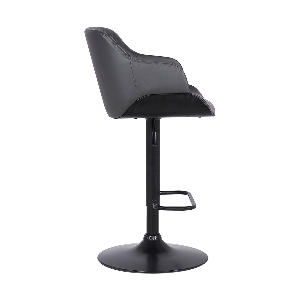 Toby Barstool