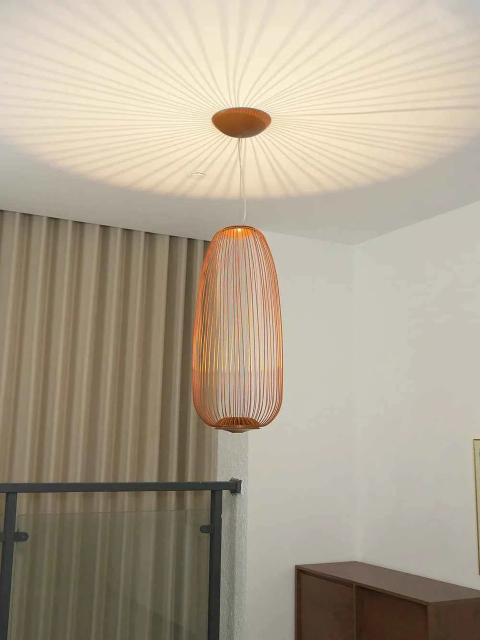 Lightweight Spokes Shaped Pendant Lamp