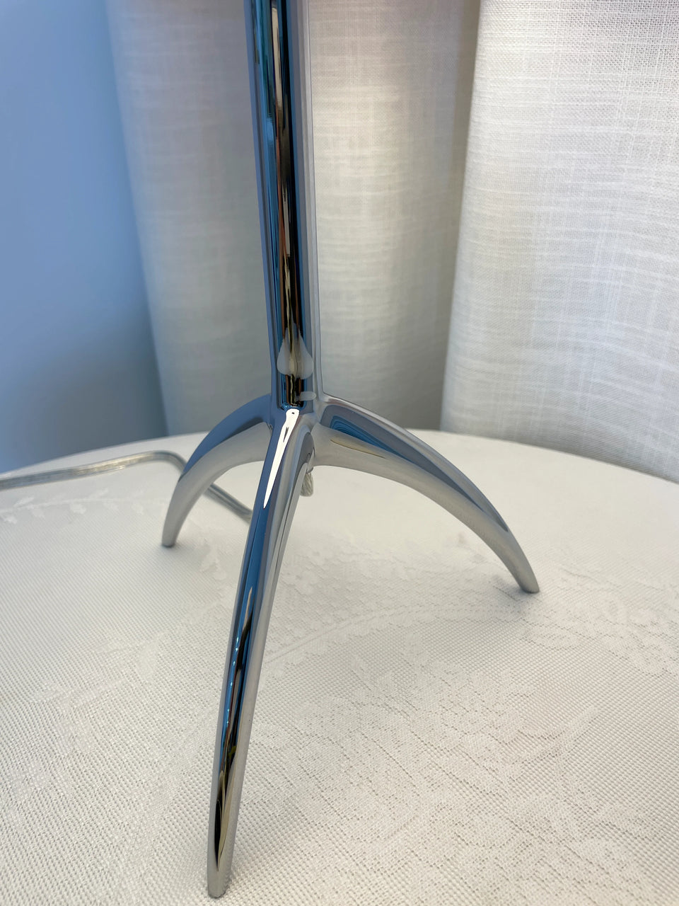 Lumiere Glass Table Lamp