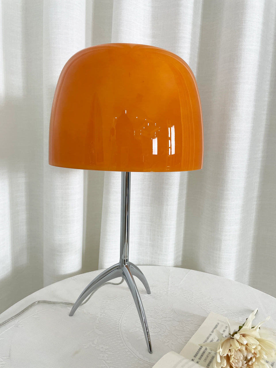Lumiere Glass Table Lamp