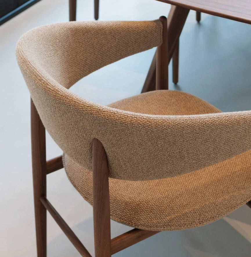 Aura Chair
