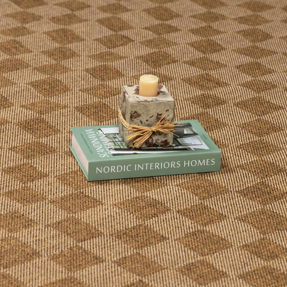 Kuval Checkered Brown Outdoor Rug