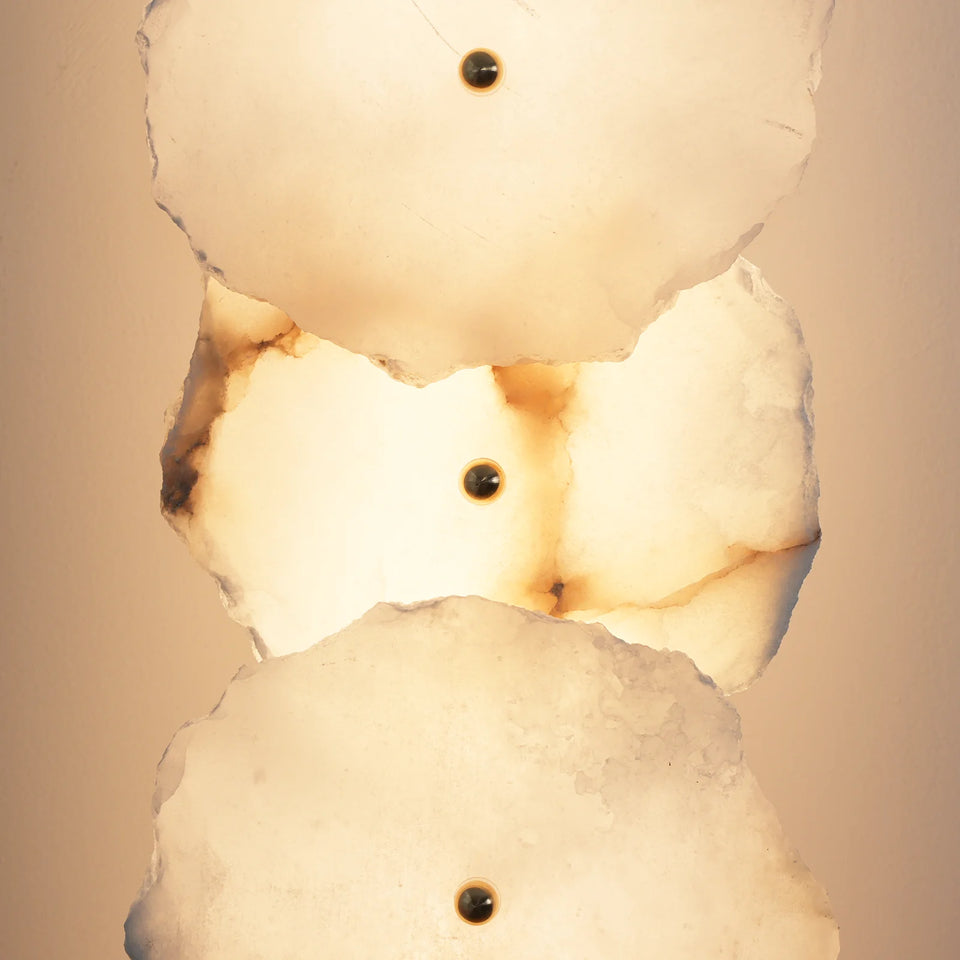 Petra Wall Lamp