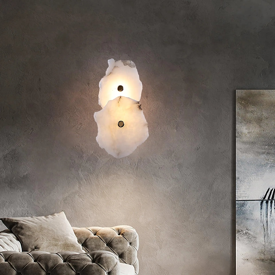 Petra Wall Lamp