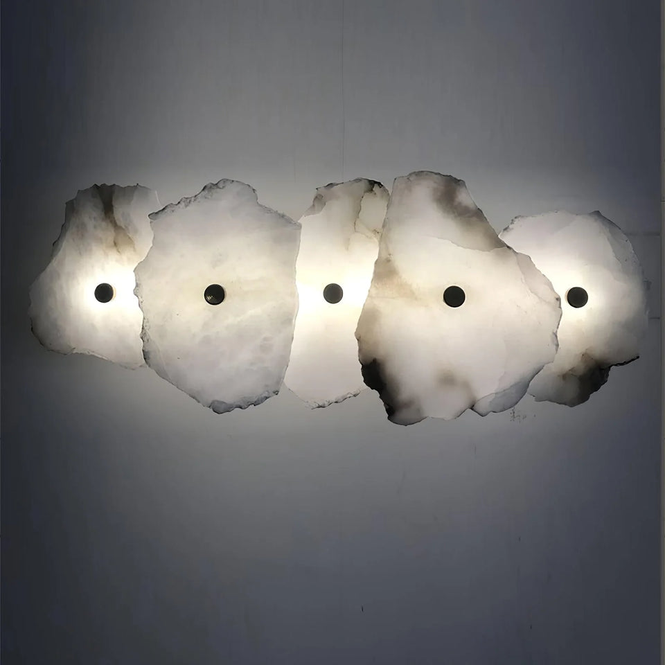 Petra Wall Lamp