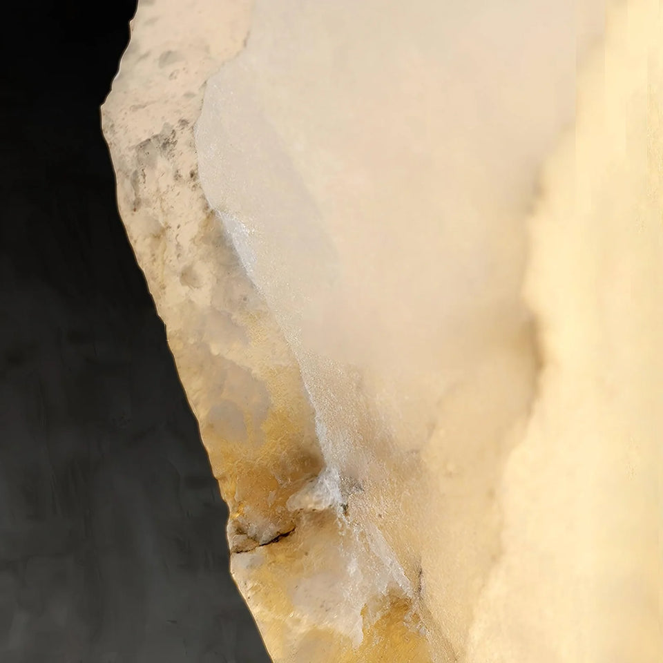 Petra Wall Lamp
