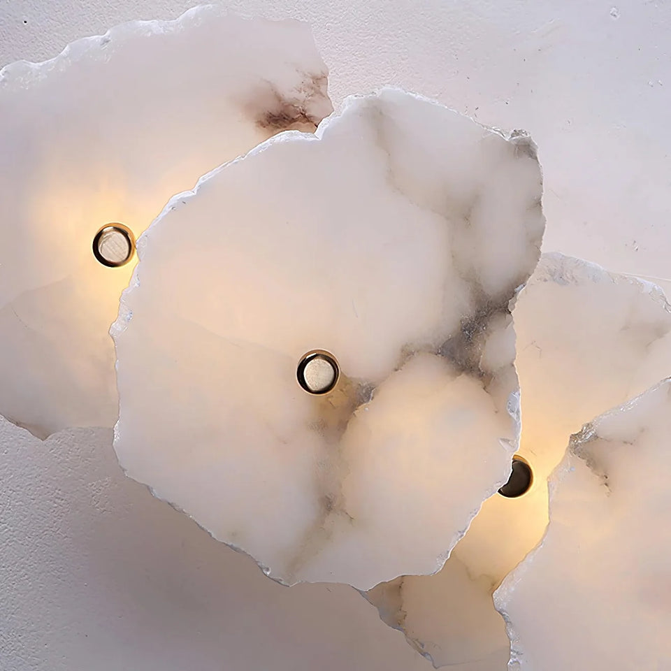 Petra Wall Lamp