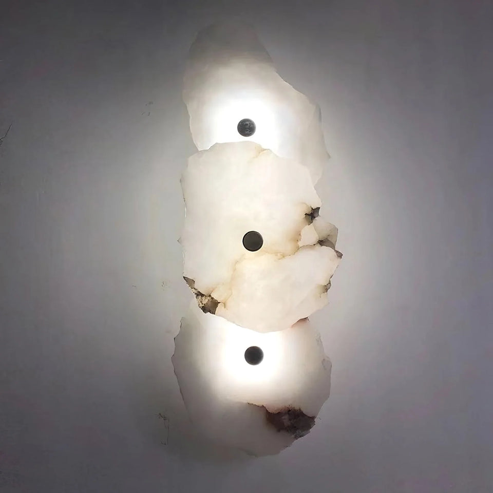 Petra Wall Lamp