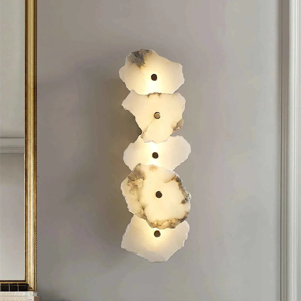 Petra Wall Lamp