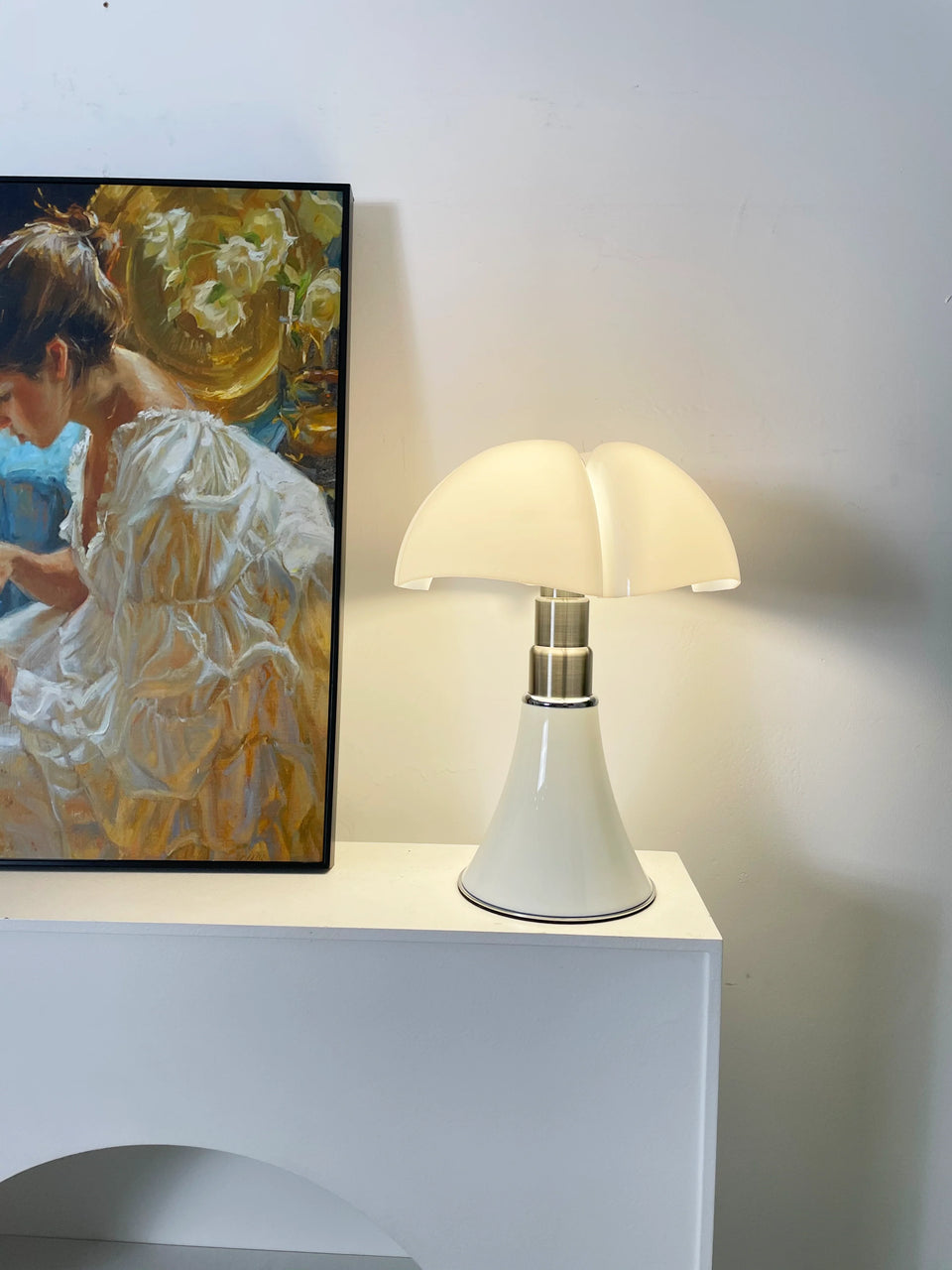 Pipistrello Acrylic Table Lamp