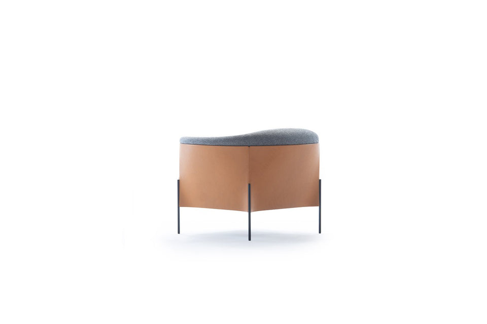 Omnia Armchair