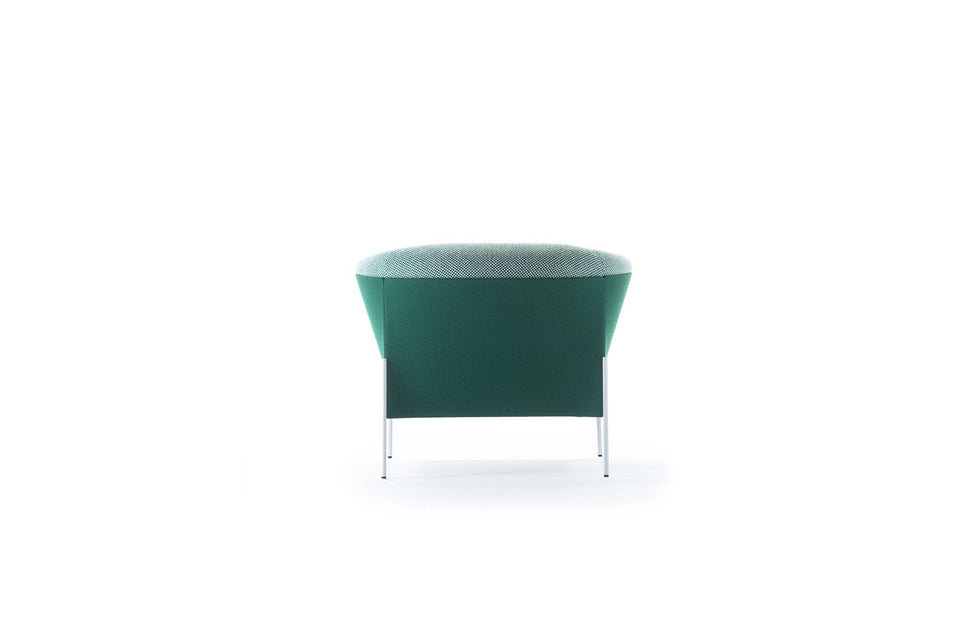 Omnia Armchair