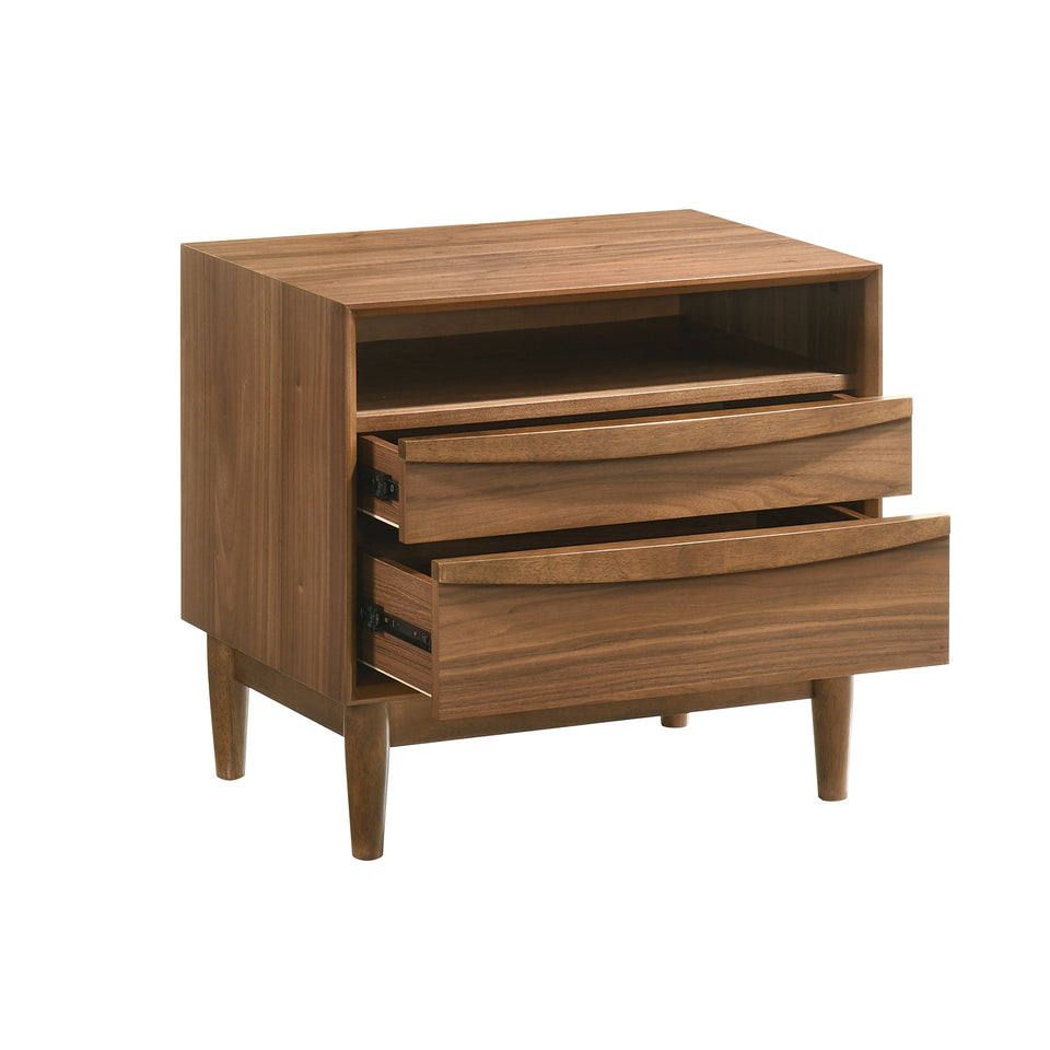 Artemio Queen 3 Piece Wood Bedroom Set