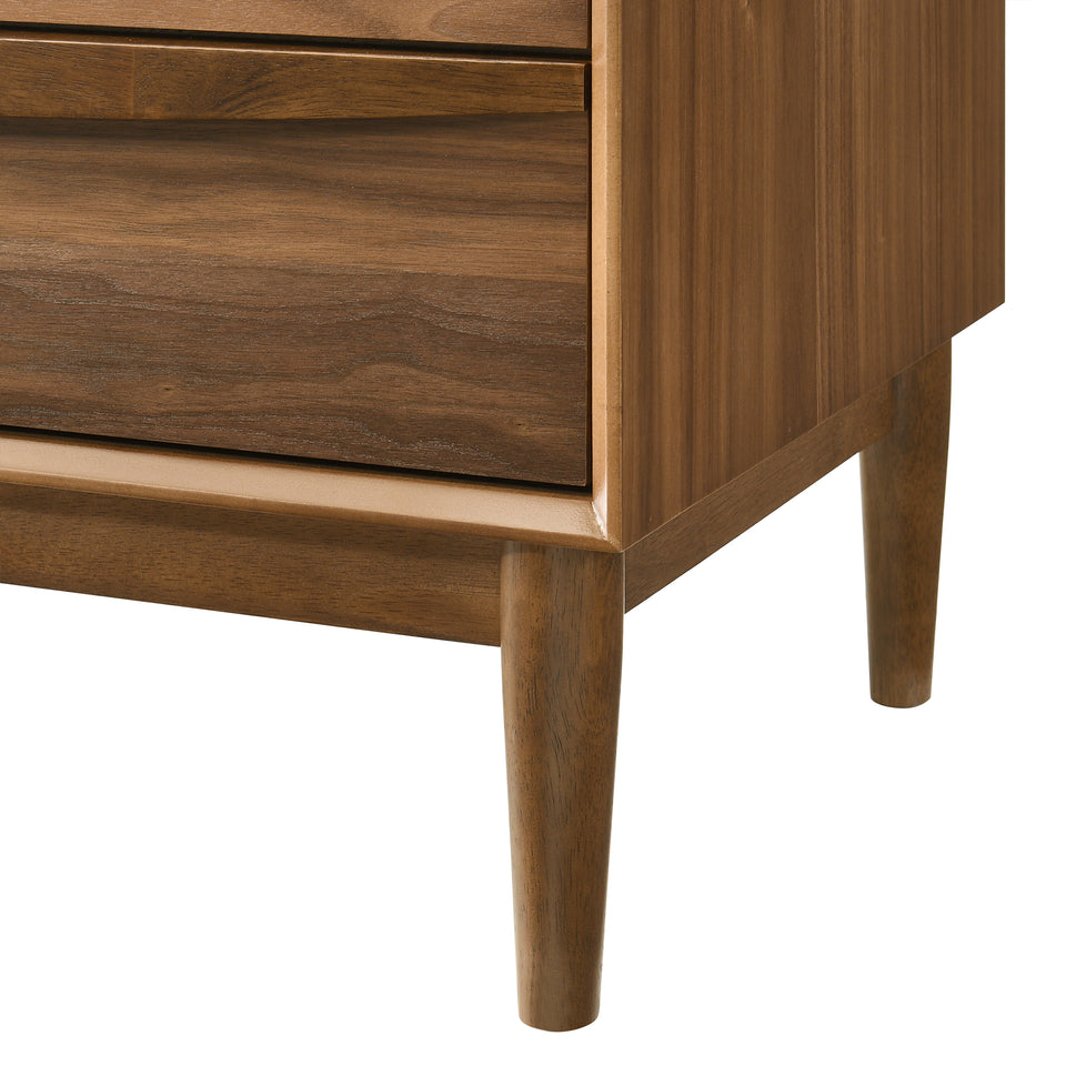 Artemio Queen 3 Piece Wood Bedroom Set