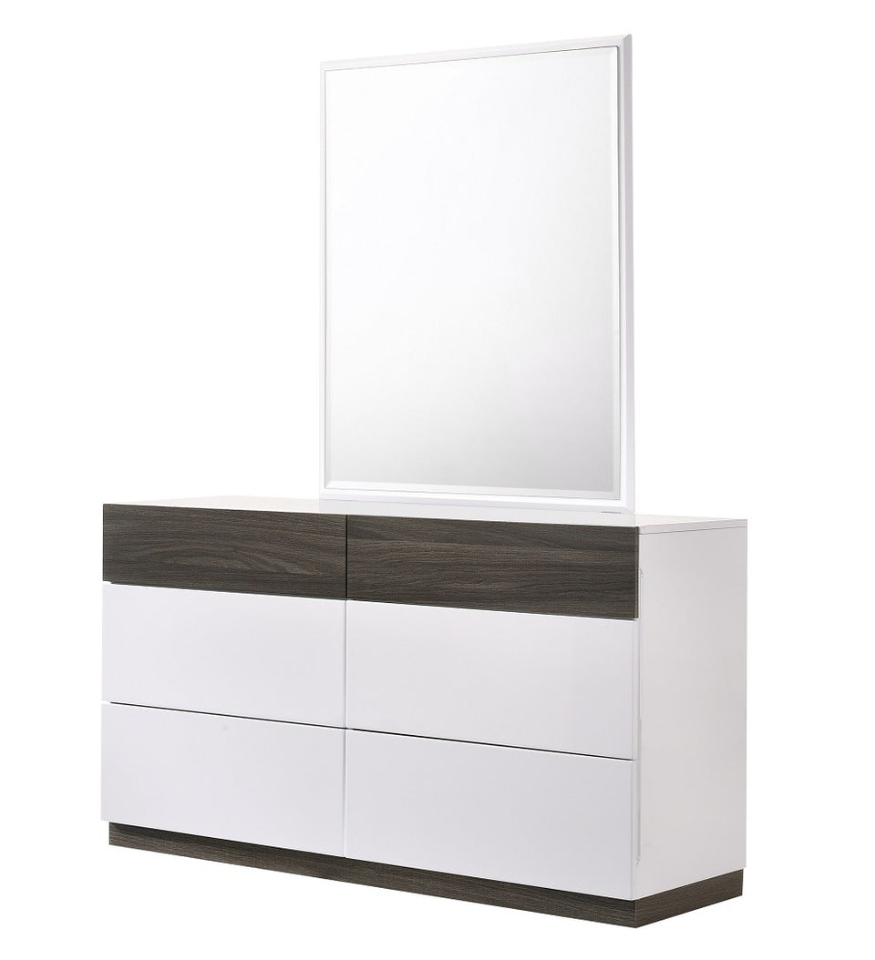 bedroom set - detail view