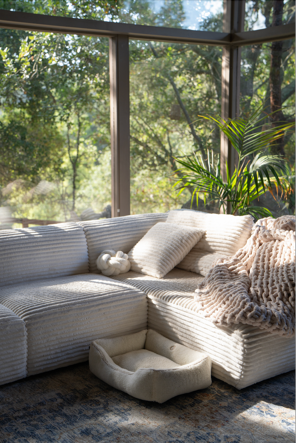 Chester & Lee | Furry Sleeper Dog Bed Beige