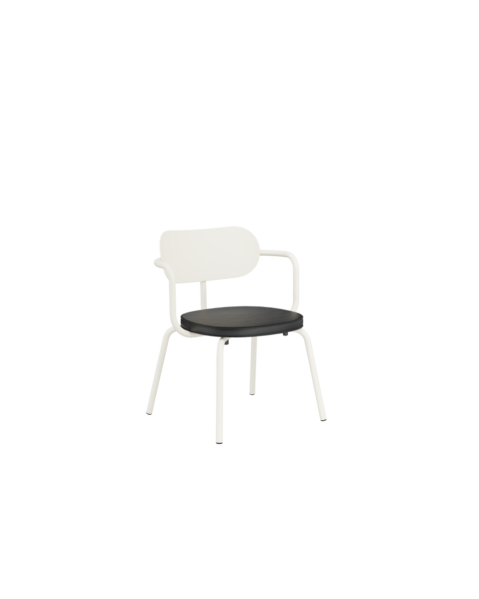 Stelo Lounge Chair