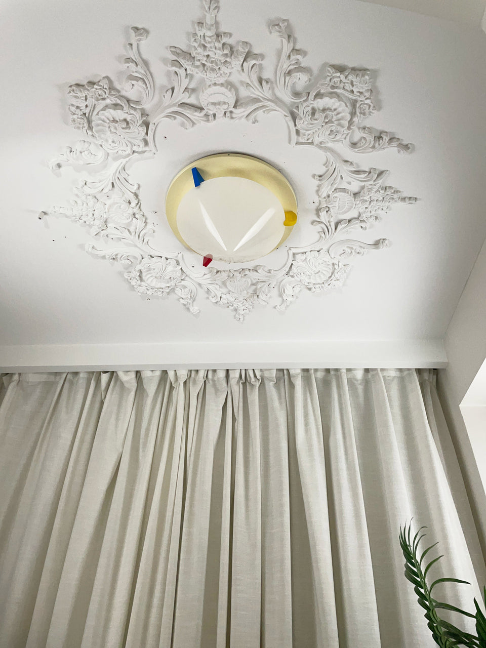 Modern Stoja Acryli Ceiling Lamp
