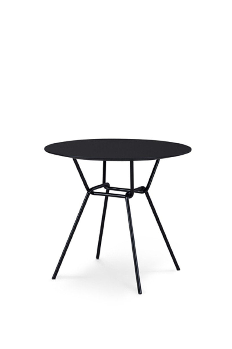 Strain Outdoor Table