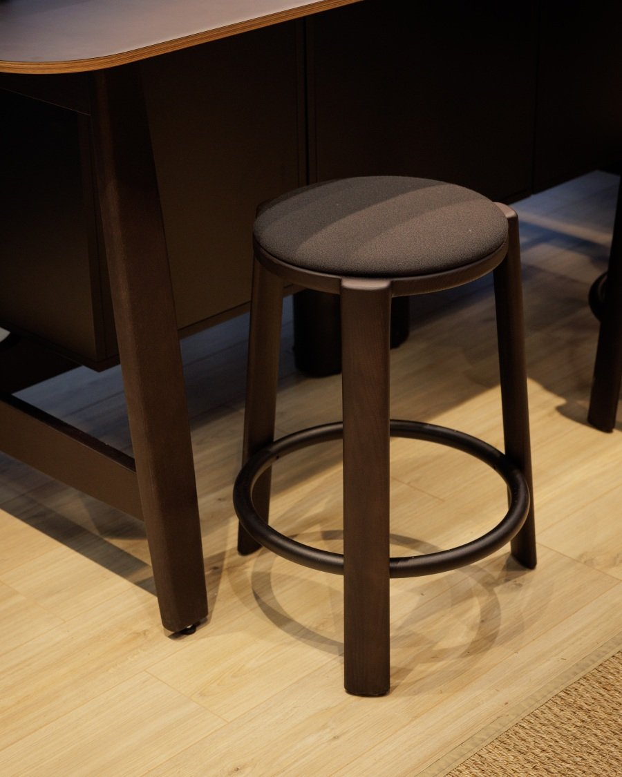Cute Bar / Counter Stool