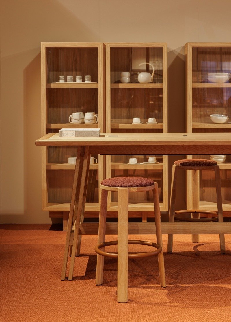 Zuel Bar Height Communal Table