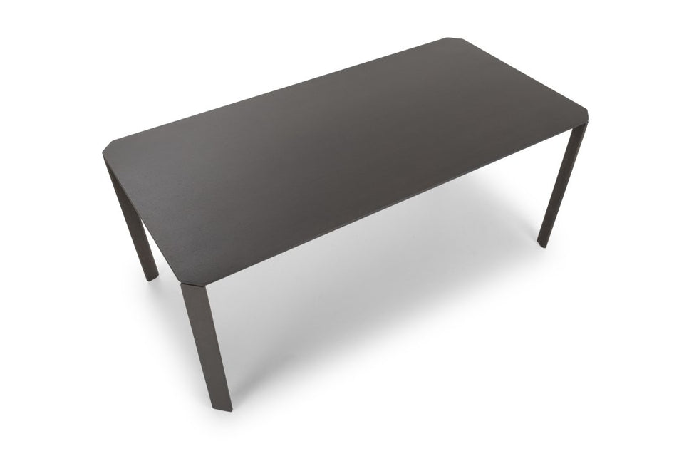 Ermete Table