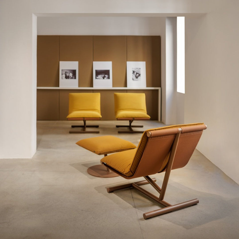 Farfalla Lounge Chair - Tubular Base