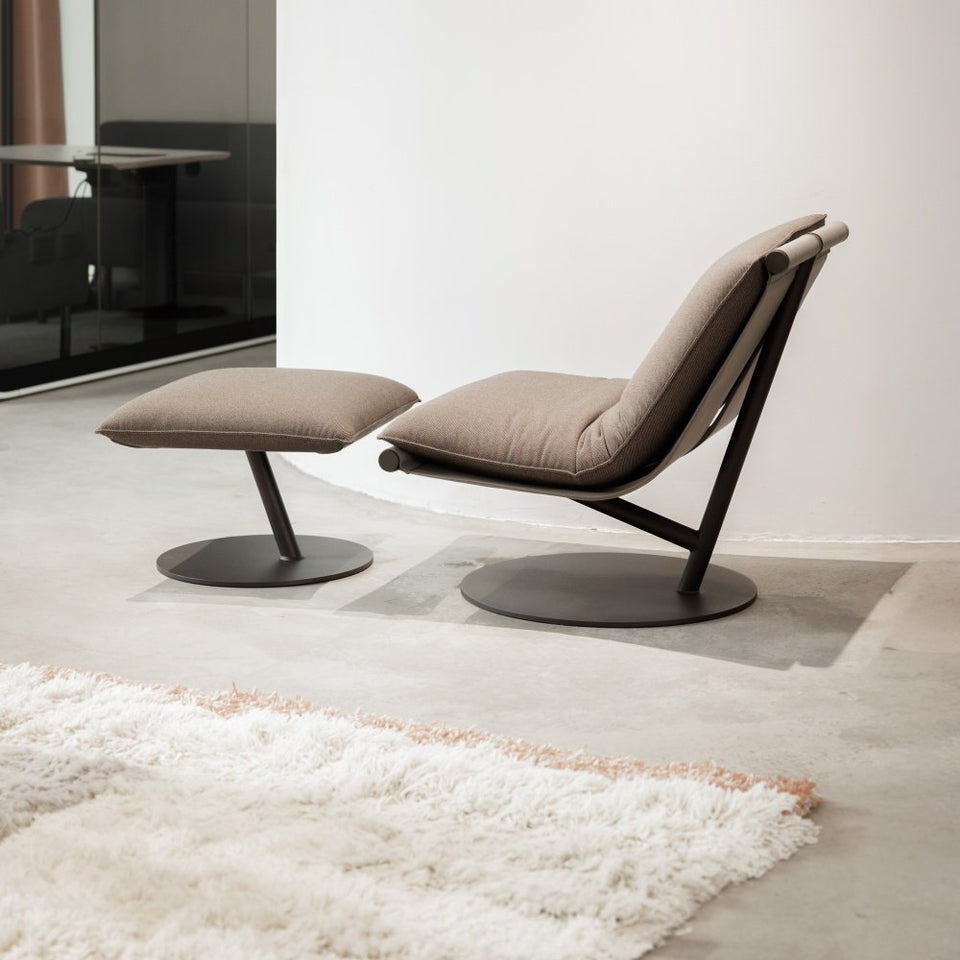 Farfalla Lounge Chair - Disk Base