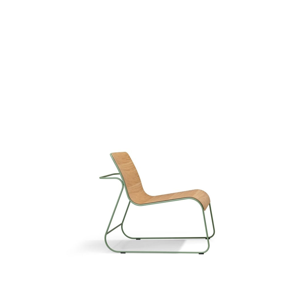 Flow Lounge Chair