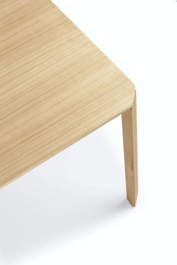 Ermete Table