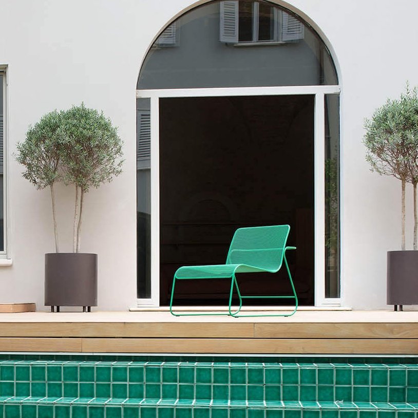 Flow Out Lounge Chair