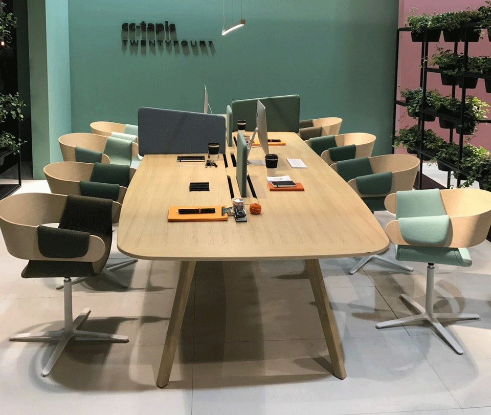 Wing Meeting Table