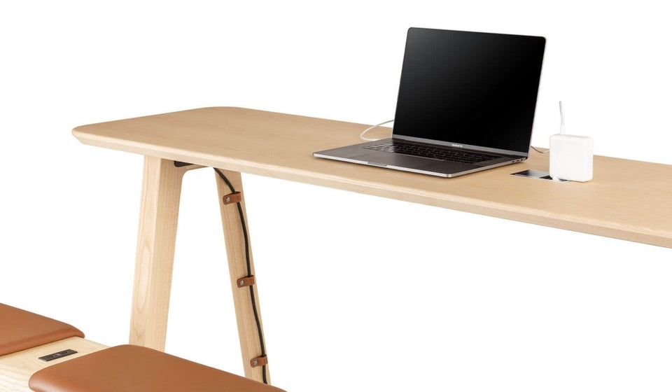 E-Quo High Table