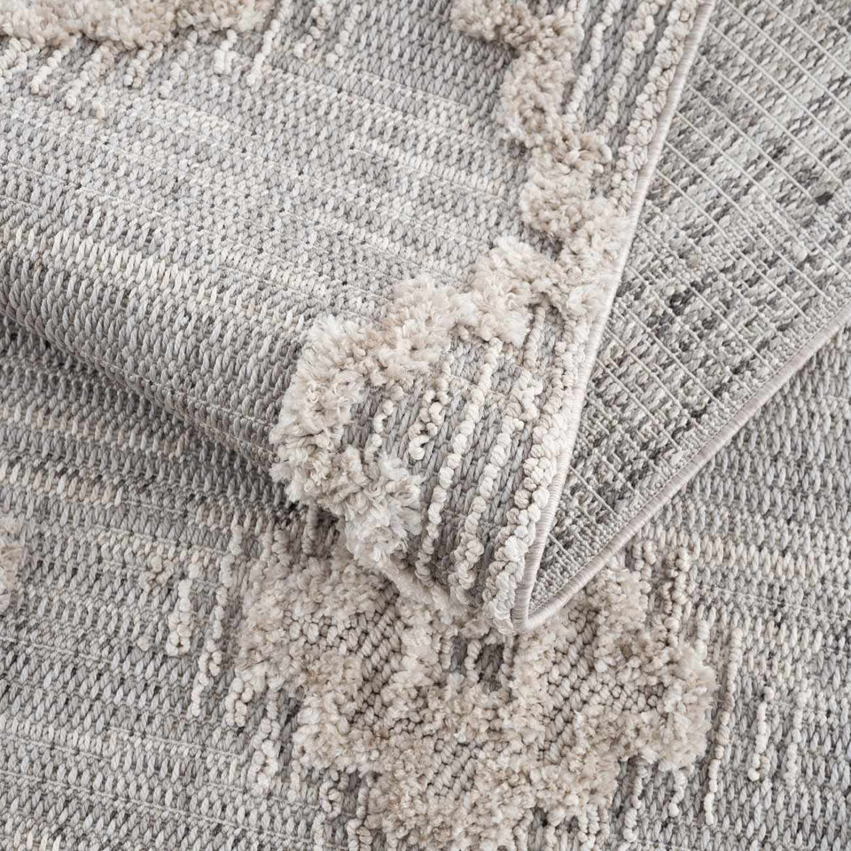 Ampusungan Area Rug