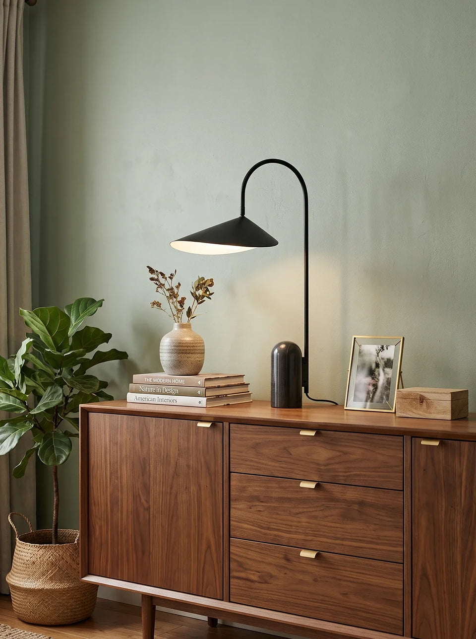 Arum Marble Table Lamp