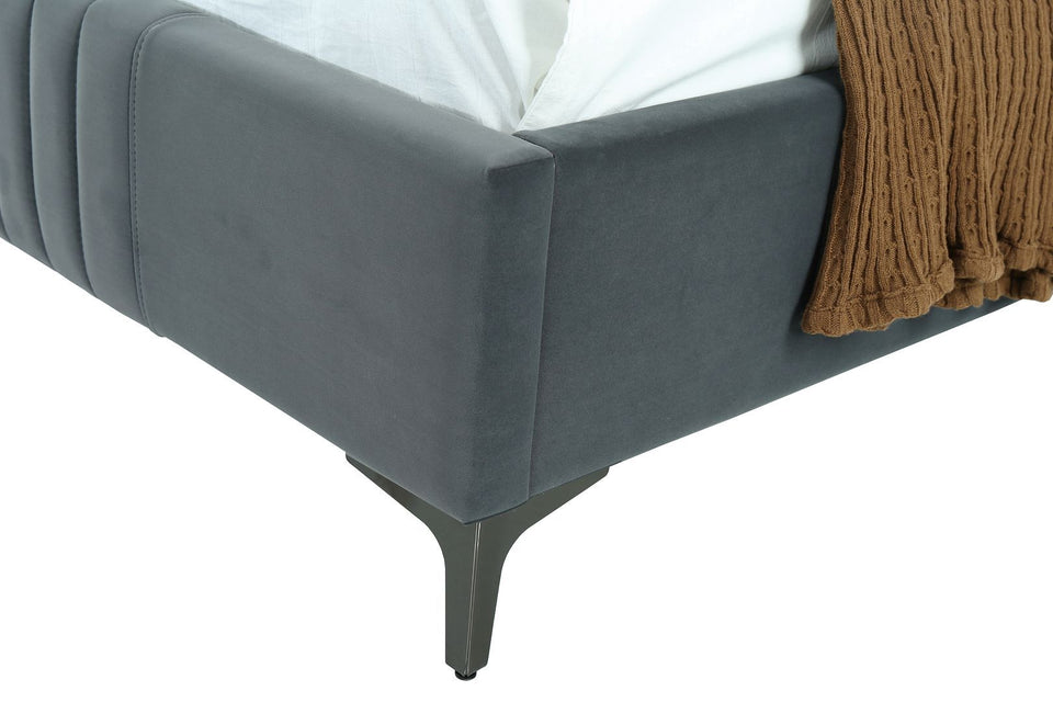 Promenade Upholstered Velvet 48 Bed