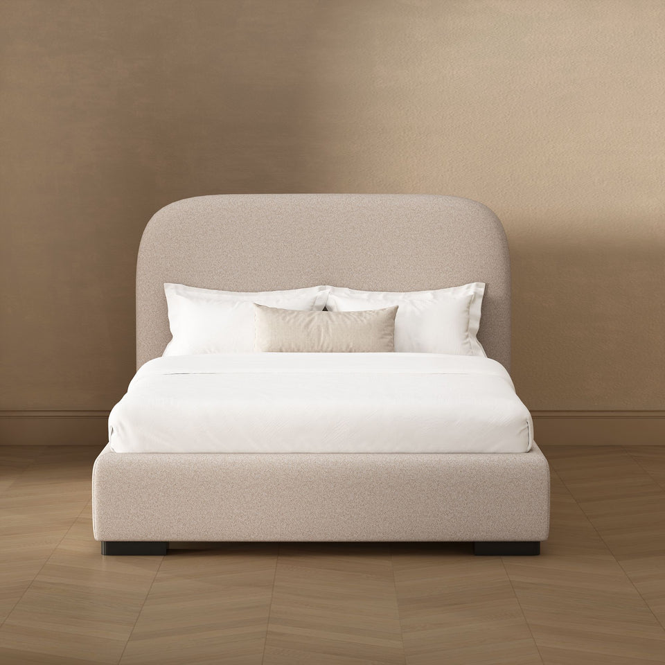 Clifton Rounded-Edge Upholstered Full Bed