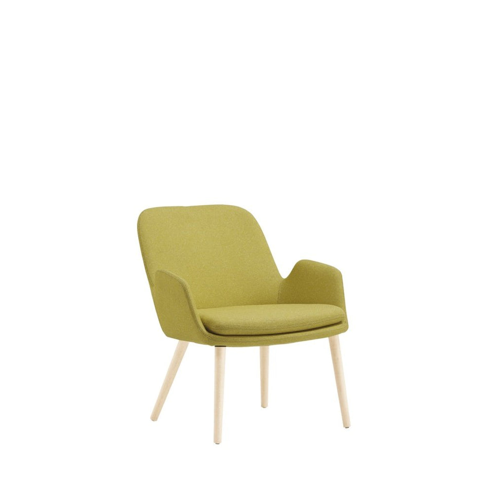 Daisy Lounge Chair Wood Dowel