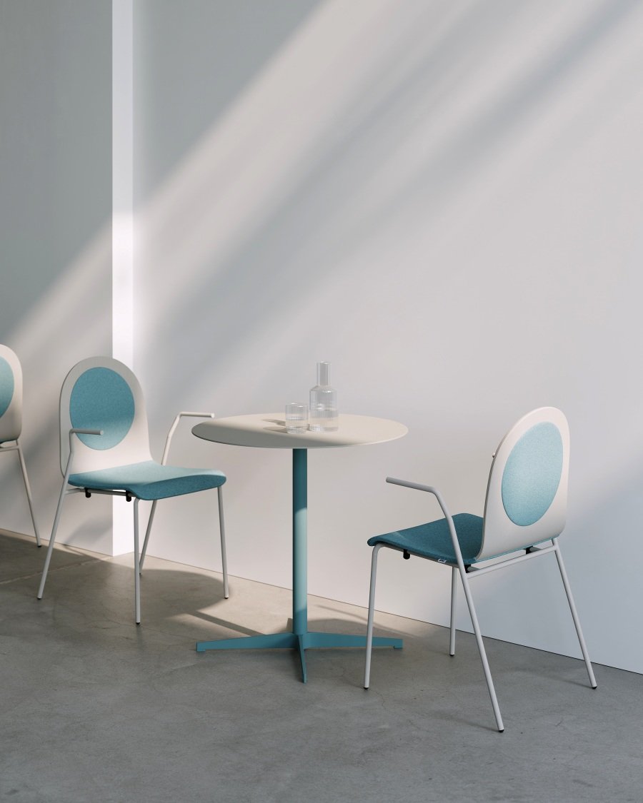 Dot Chair With Armrests