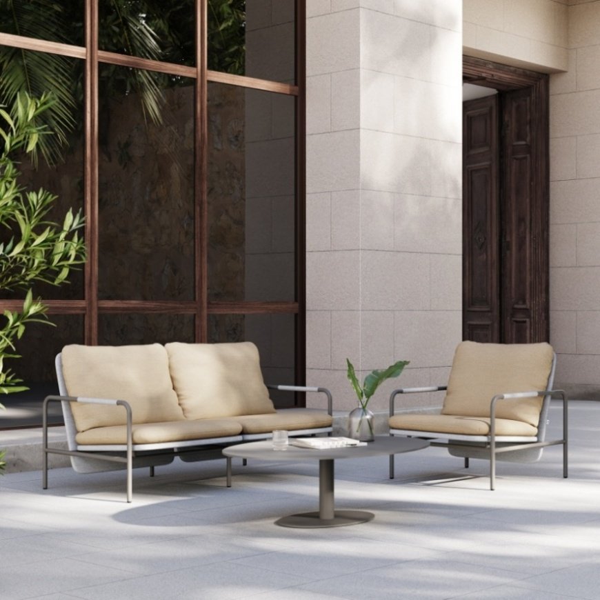 Clap Outdoor Lounge Chair