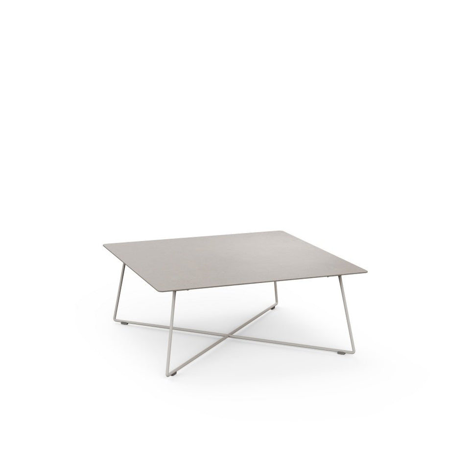 Fly Outdoor Coffee / Side Tables