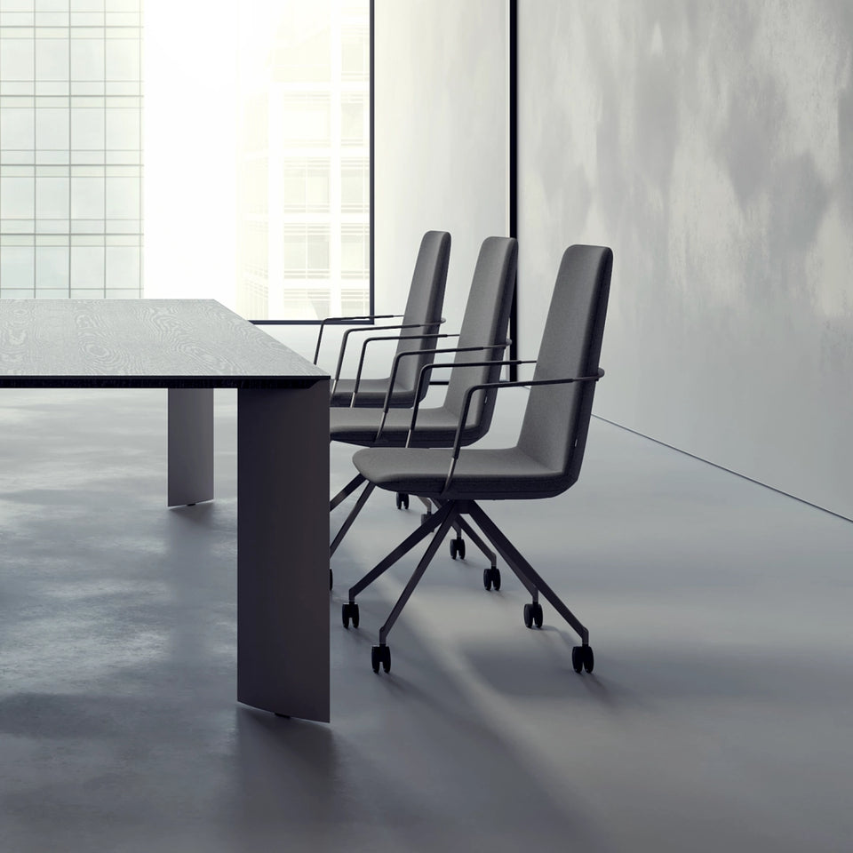 Zone Swivel Chair With Casters