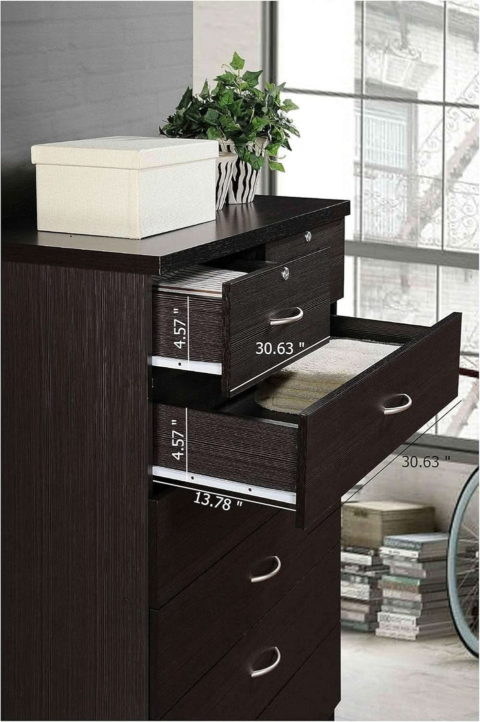 7 Drawer Wood Dresser For Bedroom 31.5 Inch Wide With Top Drawer Locks Chocolate