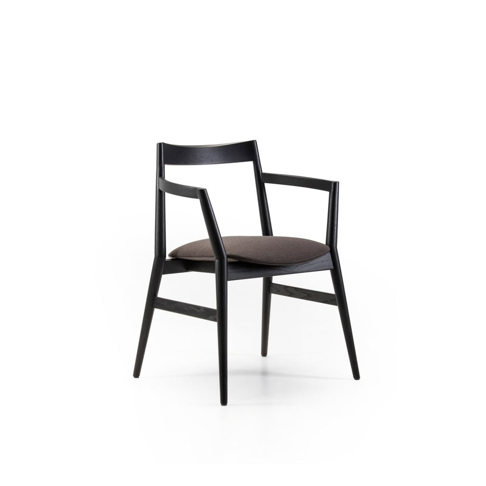 Dobra Chair