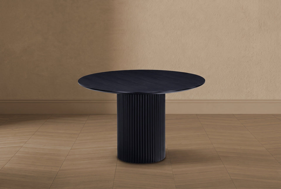 Hathaway 47" Round Dining Table