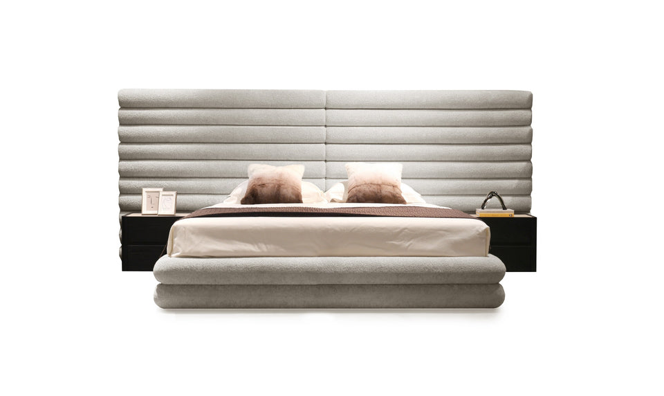 Maison Luxe Bed