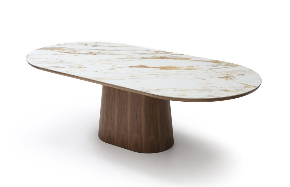 Atrio Dining Table